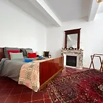 La Ou Je T Emmenerai Oda ve Kahvaltı Laure-Minervois